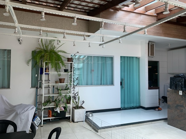 Casa 3 quartos e 2 banheiros, à venda, no bairro Vale do Sol II em Governador Valadares