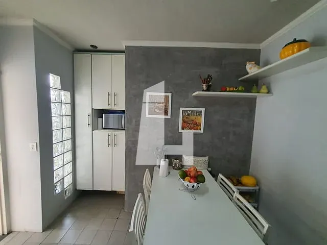 Casa com 250m², à venda, no bairro Jardim Santa Mena em Guarulhos