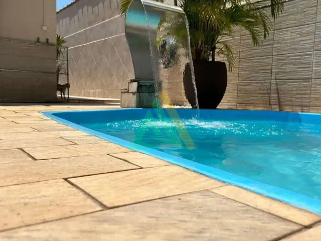 Casa com 400m² 3 quartos e 2 banheiros, à venda, no bairro Santa Cruz em Mogi Mirim