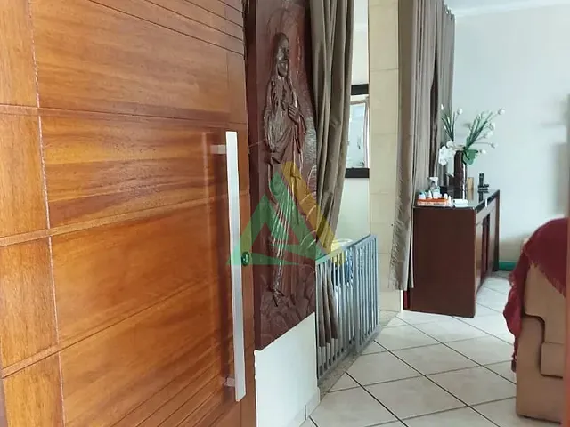 Casa com 400m² 3 quartos e 2 banheiros, à venda, no bairro Santa Cruz em Mogi Mirim