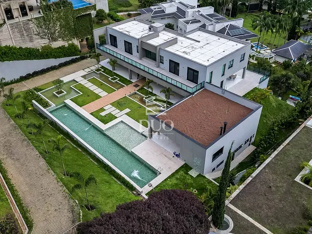 Casa com 3527m² 4 quartos e 6 banheiros, à venda, no bairro Residencial Tamboré em Barueri