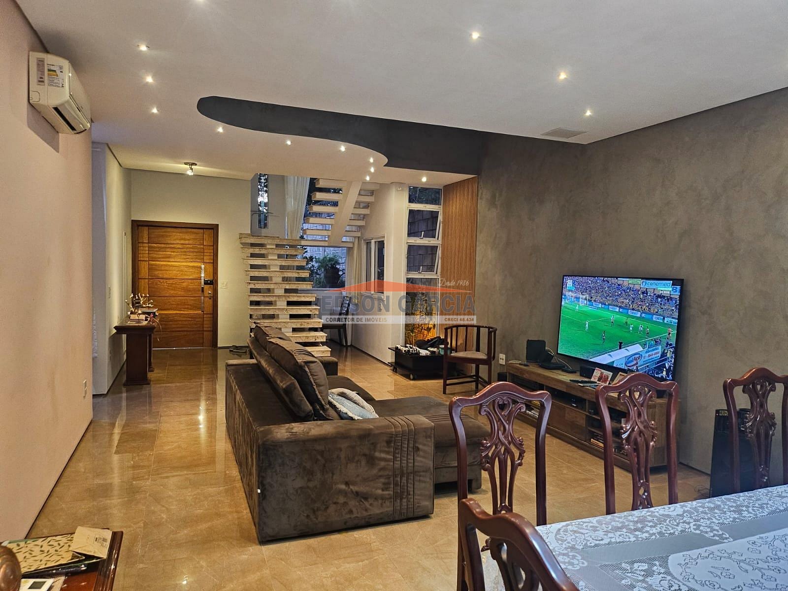 Casa, 3 quartos, 233 m² - Foto 6