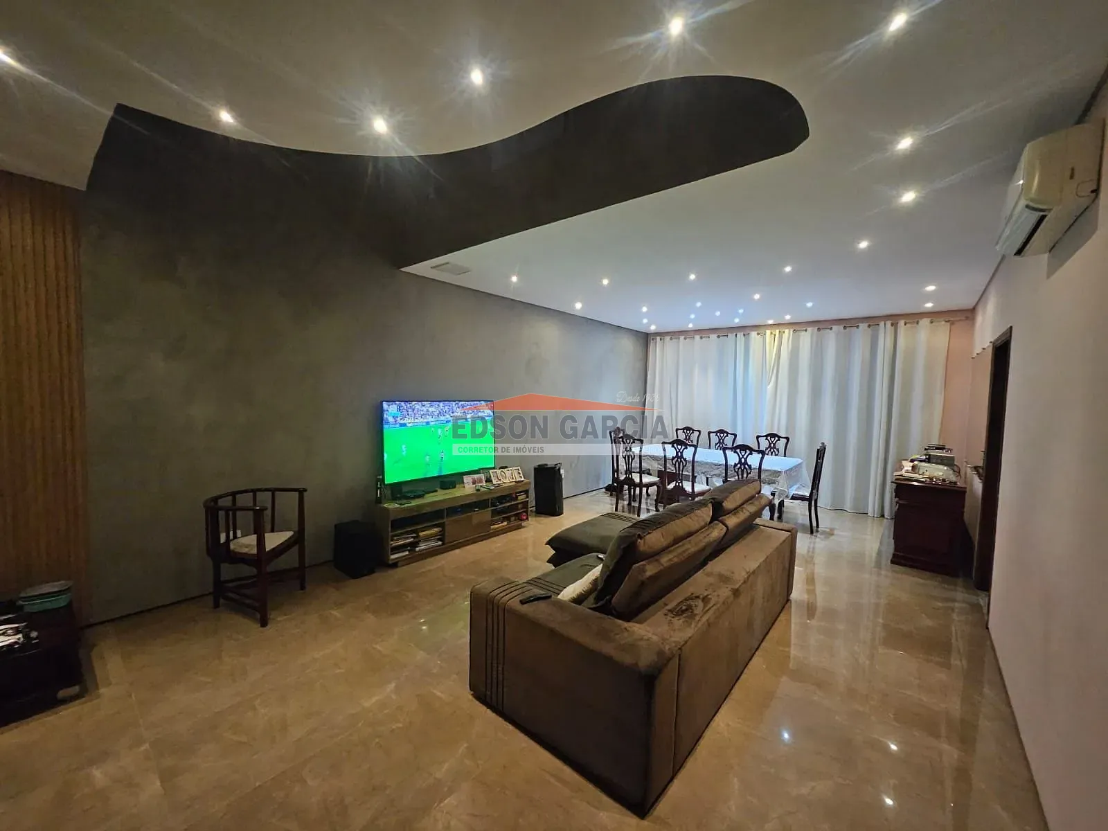 Casa, 3 quartos, 233 m² - Foto 8