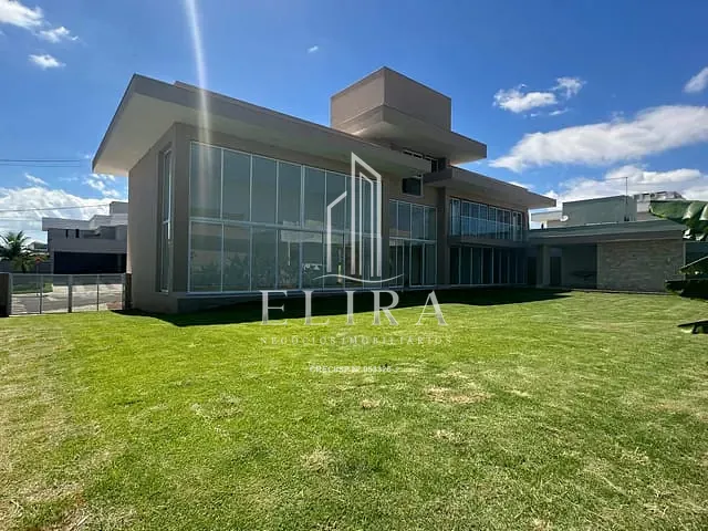 Casa com 900m² 5 quartos e 8 banheiros, à venda, no bairro Chácara Letônia em Americana