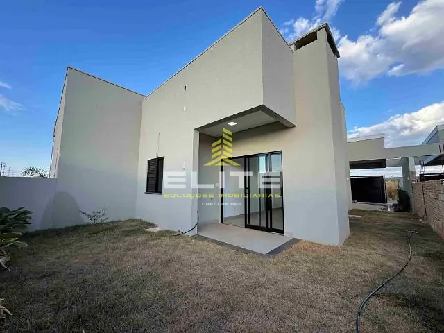 Casa 3 quartos e 2 banheiros, à venda, no bairro jd. paraíso  em Sorriso