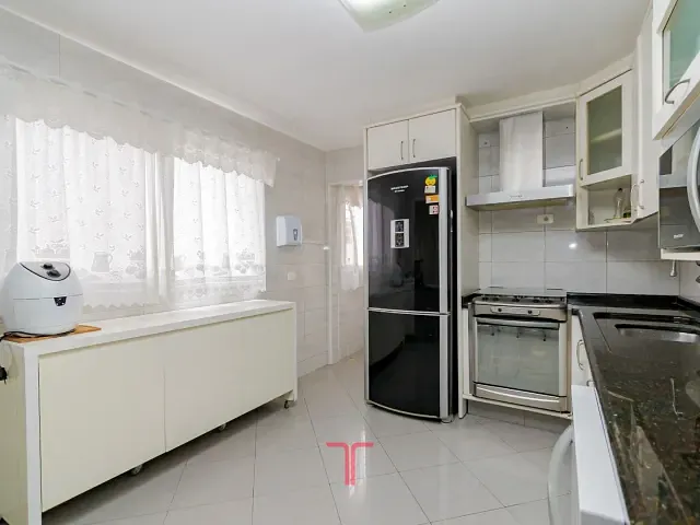 Casa com 170m² 3 quartos e 3 banheiros, à venda, no bairro Santa Quitéria em Curitiba