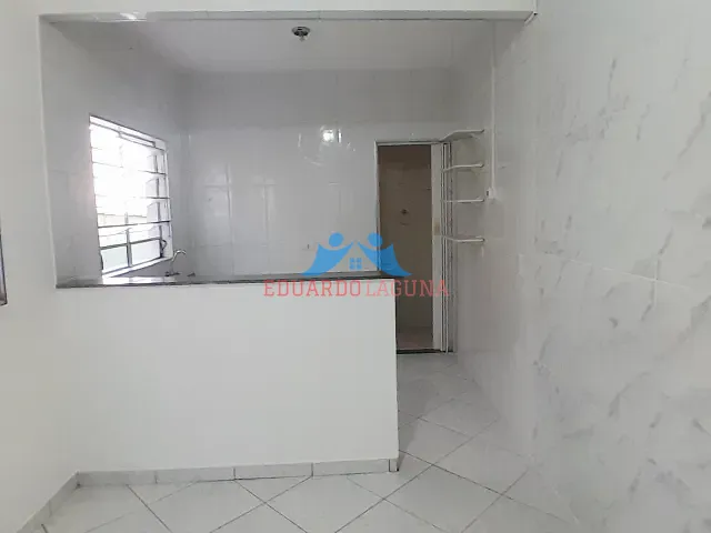Casa 1 quarto e 1 banheiro, para alugar, no bairro Brasilândia em São Paulo