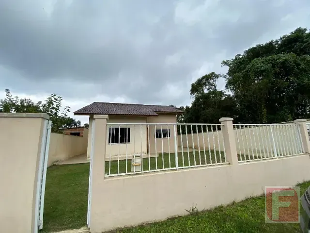 Casa com 360m² 3 quartos e 2 banheiros, à venda, no bairro Samambaial em Itapoá
