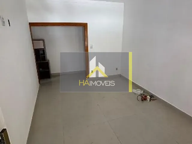 Casa com 360m² 4 quartos e 1 banheiro, para alugar, no bairro Planalto em Belo Horizonte