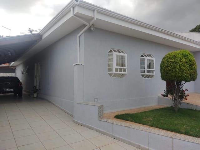Casa com 348m² 3 quartos e 3 banheiros, à venda, no bairro Vila Frezzarim em Americana