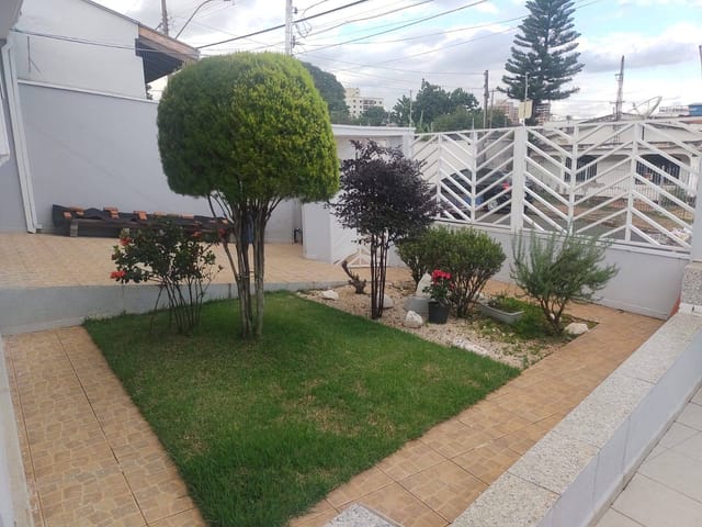 Casa com 348m² 3 quartos e 3 banheiros, à venda, no bairro Vila Frezzarim em Americana