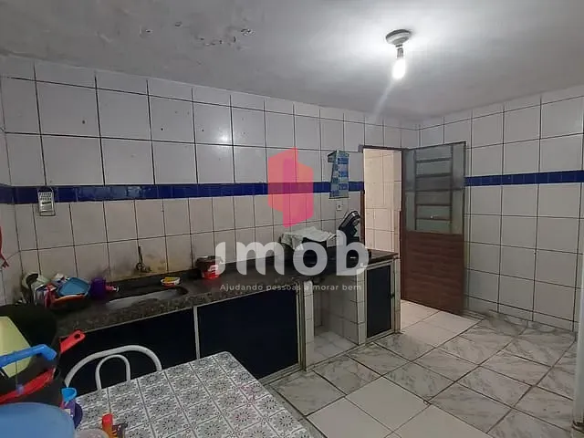 Casa 4 quartos e 2 banheiros, à venda, no bairro Clima Bom em Maceió