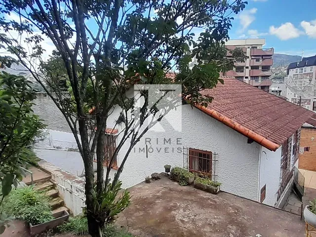 Casa com 210m² 2 quartos e 1 banheiro, à venda ou para alugar, no bairro Várzea em Teresópolis