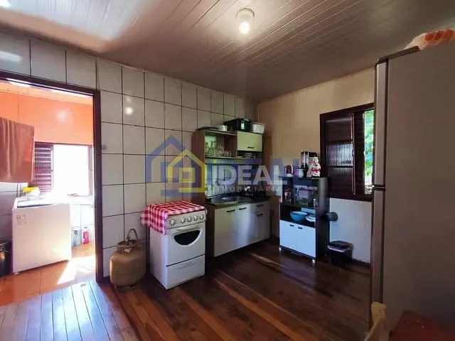 Casa com 200m² 7 quartos e 3 banheiros, à venda, no bairro Catarina Fontana em Concórdia