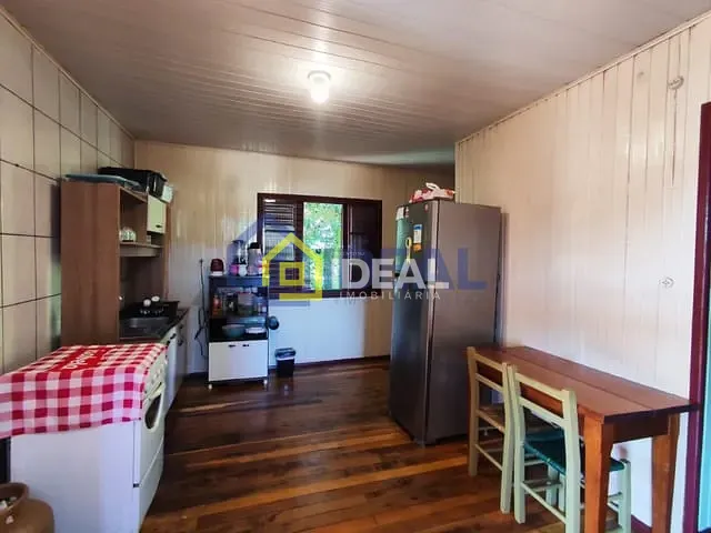 Casa com 200m² 7 quartos e 3 banheiros, à venda, no bairro Catarina Fontana em Concórdia