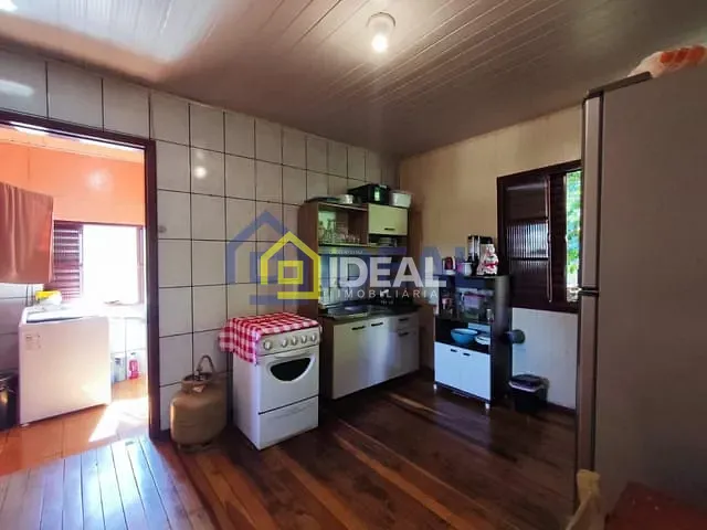 Casa com 200m² 7 quartos e 3 banheiros, à venda, no bairro Catarina Fontana em Concórdia
