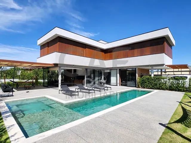 Casa com 600m² 3 quartos e 5 banheiros, à venda, no bairro Tambore em Jaguariúna