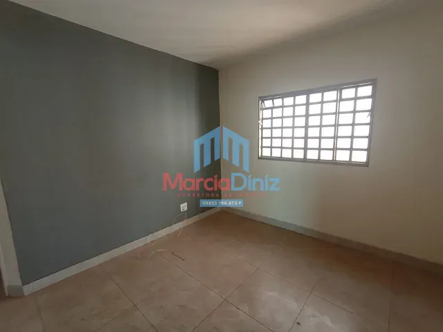 Casa com 270m² 2 quartos e 1 banheiro, à venda, no bairro Cidade Universitária em Ituverava