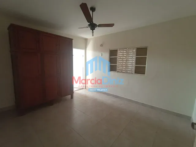 Casa com 270m² 2 quartos e 1 banheiro, à venda, no bairro Cidade Universitária em Ituverava