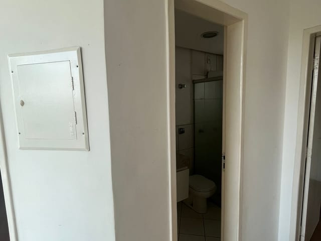 Casa 3 quartos e 3 banheiros, para alugar, no bairro Loteamento Portal do Sol II em Goiânia