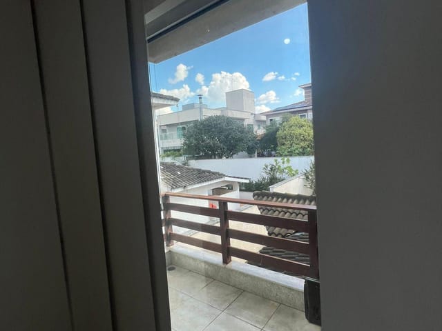 Casa 3 quartos e 3 banheiros, para alugar, no bairro Loteamento Portal do Sol II em Goiânia