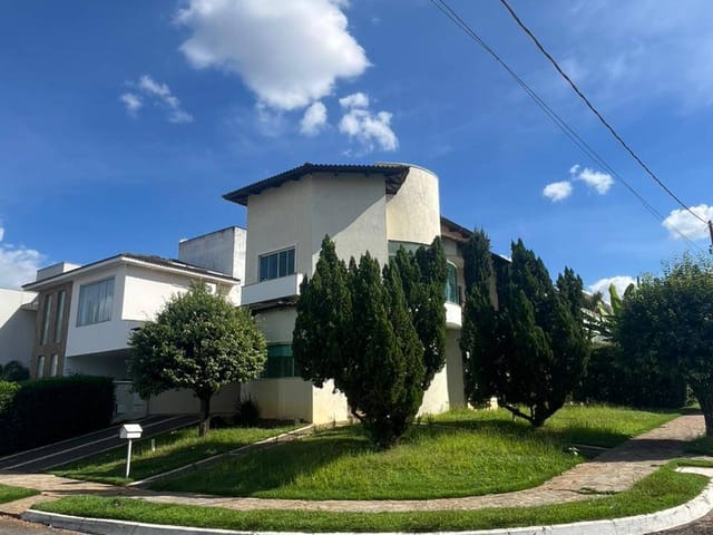 Casa 3 quartos e 3 banheiros, para alugar, no bairro Loteamento Portal do Sol II em Goiânia