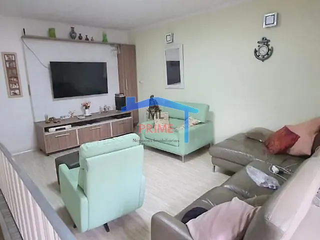 Casa com 300m² 4 quartos e 5 banheiros, à venda, no bairro Jardim Avelino em São Paulo