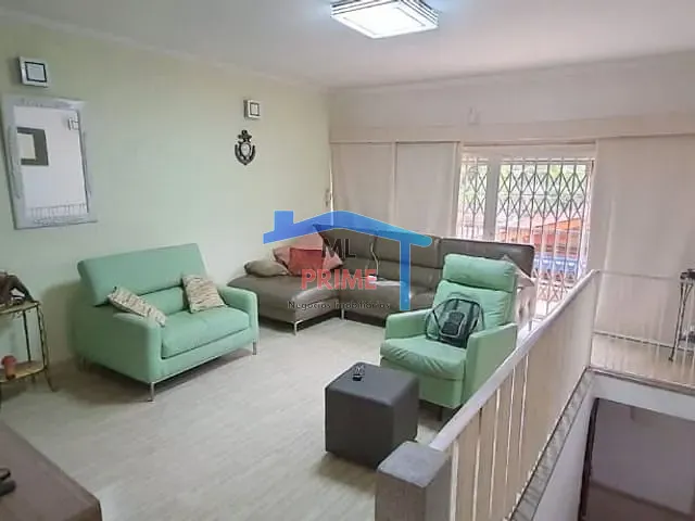 Casa com 300m² 4 quartos e 5 banheiros, à venda, no bairro Jardim Avelino em São Paulo