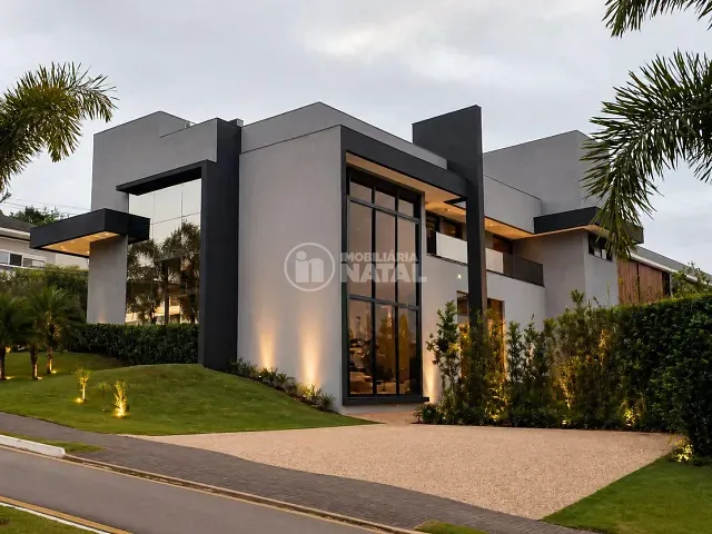 Casa com 913m² 4 quartos e 6 banheiros, à venda, no bairro Esperança em Londrina