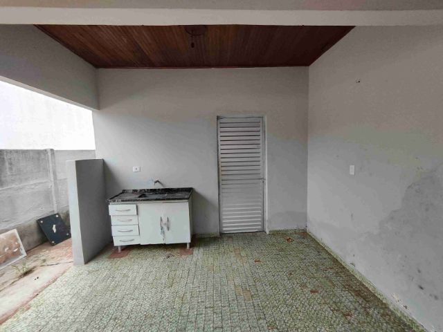 Casa 3 quartos e 1 banheiro, à venda, no bairro Vila Ubirajara em Fernandópolis