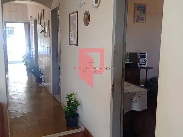 Casa com 187m² 4 quartos e 2 banheiros, à venda, no bairro Primeiro De Maio em Belo Horizonte