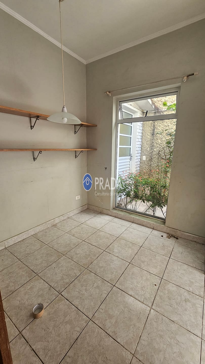 Casa à venda e aluguel com 3 quartos, 185m² - Foto 33