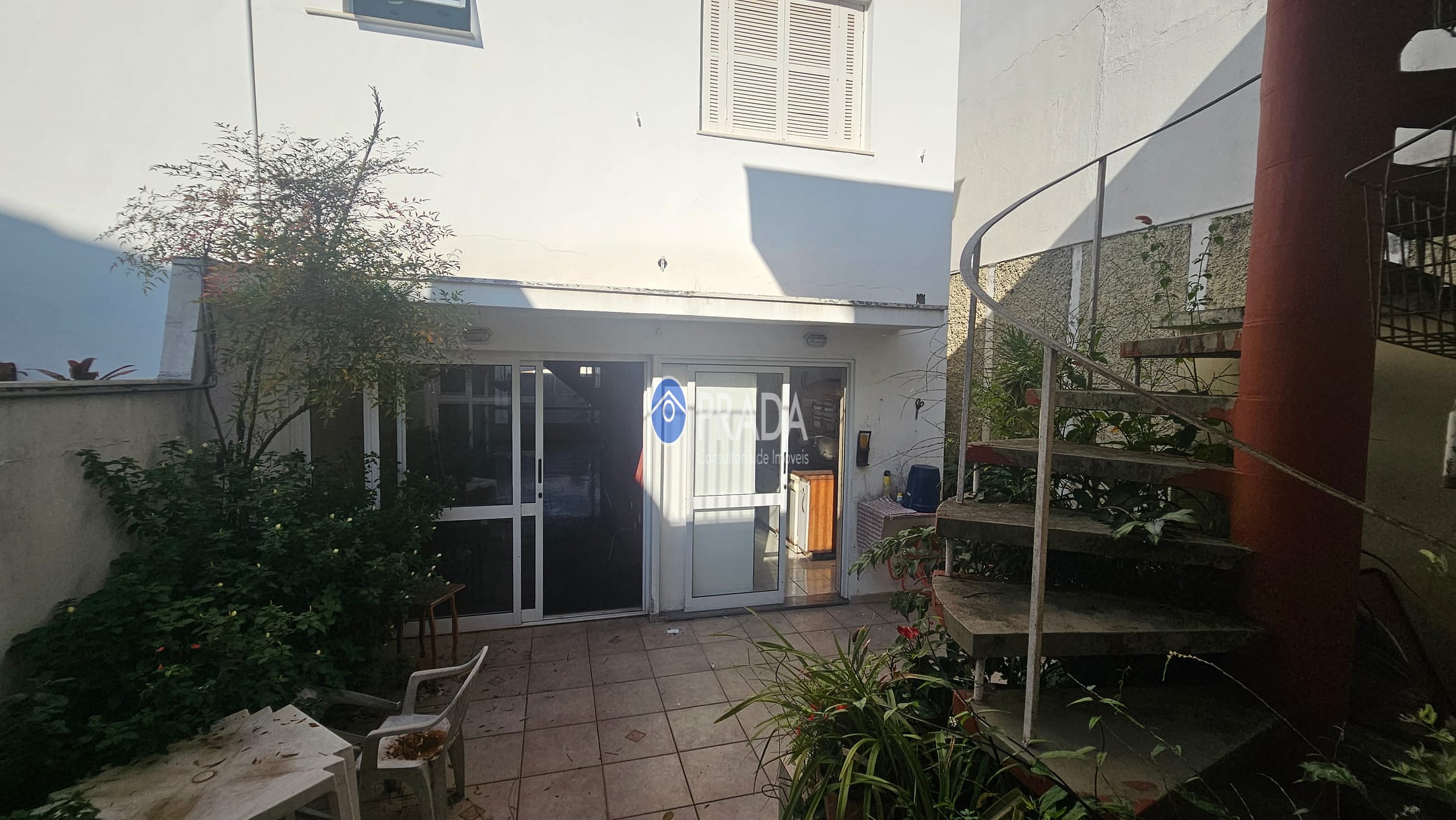 Casa à venda e aluguel com 3 quartos, 185m² - Foto 37