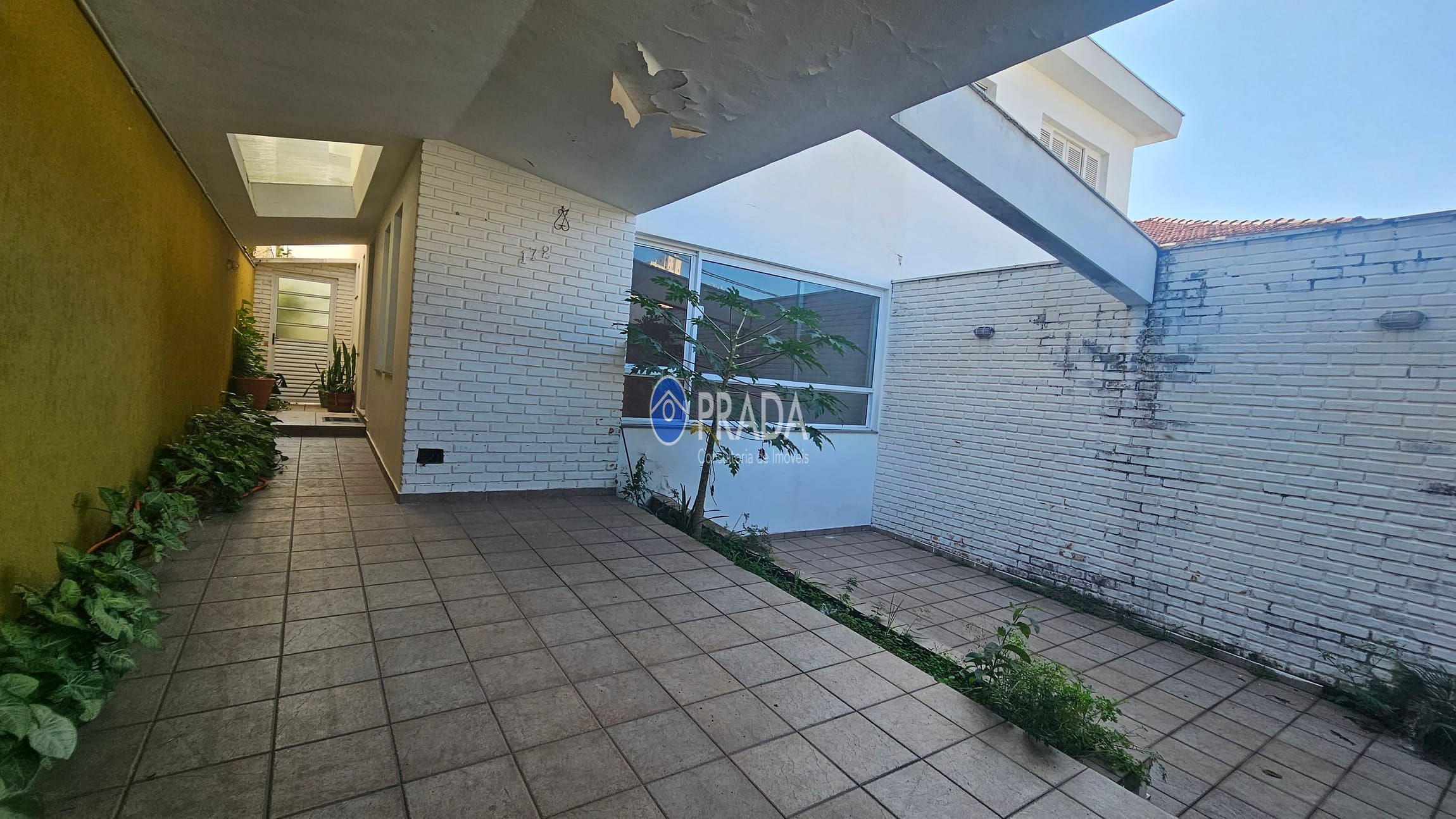 Casa à venda e aluguel com 3 quartos, 185m² - Foto 3