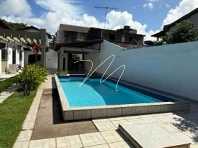 Casa 4 quartos e 5 banheiros, para alugar, no bairro Jardim Savóia em Ilhéus