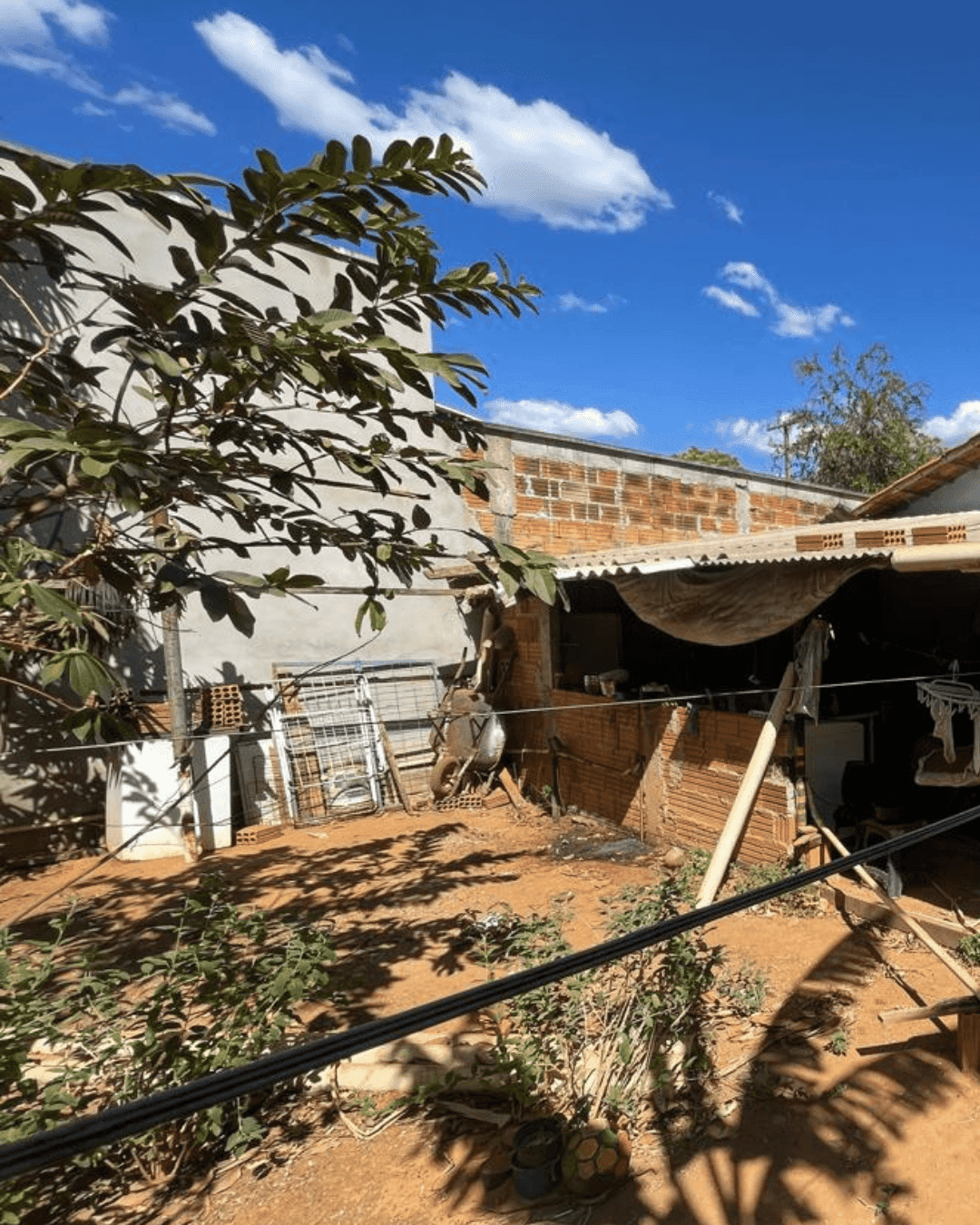 Casa à venda com 2 quartos, 300m² - Foto 8