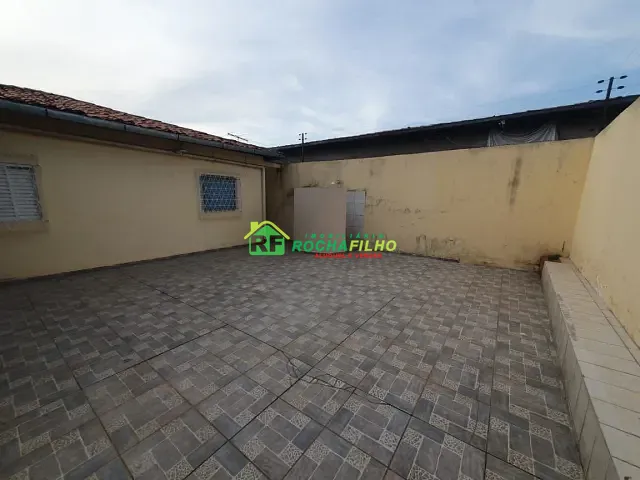 Casa com 516m² 3 quartos e 2 banheiros, à venda, no bairro Cristo Rei em Teresina