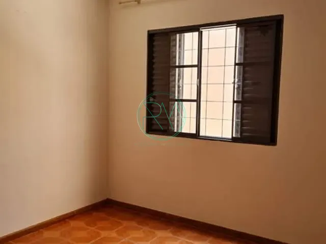 Casa com 250m² 3 quartos e 2 banheiros, à venda, no bairro Jardim Imagawa em Londrina