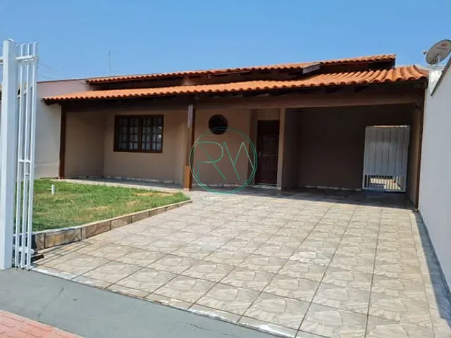 Casa com 250m² 3 quartos e 2 banheiros, à venda, no bairro Jardim Imagawa em Londrina