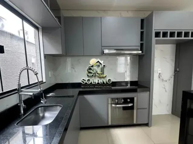 Casa com 200m² 3 quartos e 4 banheiros, à venda, no bairro Condomínio Veneza em Goiânia