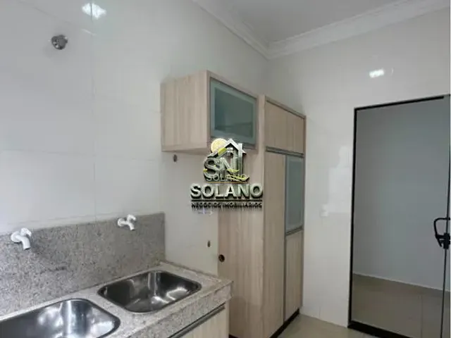 Casa com 200m² 3 quartos e 4 banheiros, à venda, no bairro Condomínio Veneza em Goiânia