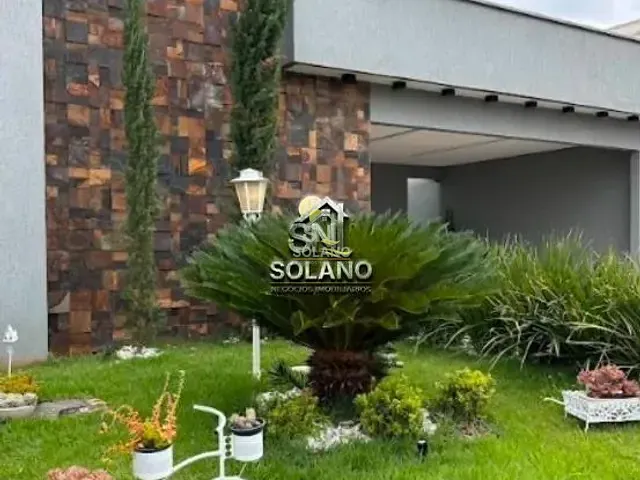 Casa com 200m² 3 quartos e 4 banheiros, à venda, no bairro Condomínio Veneza em Goiânia