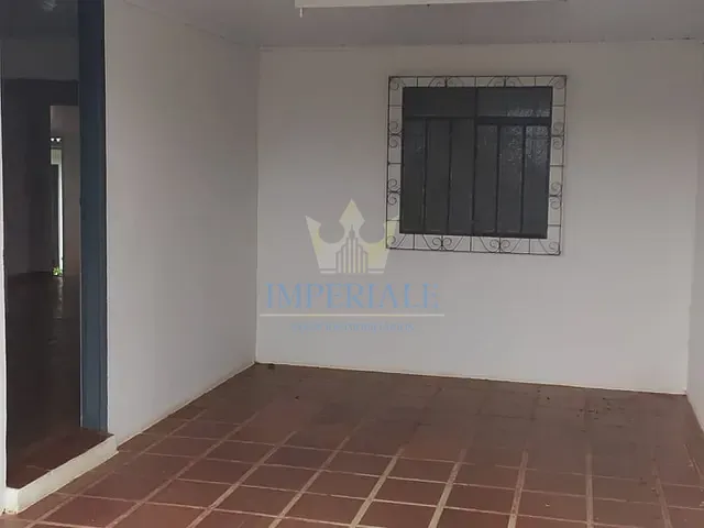 Casa com 450m² 3 quartos e 1 banheiro, à venda, no bairro Jardim Carvalho em Ponta Grossa