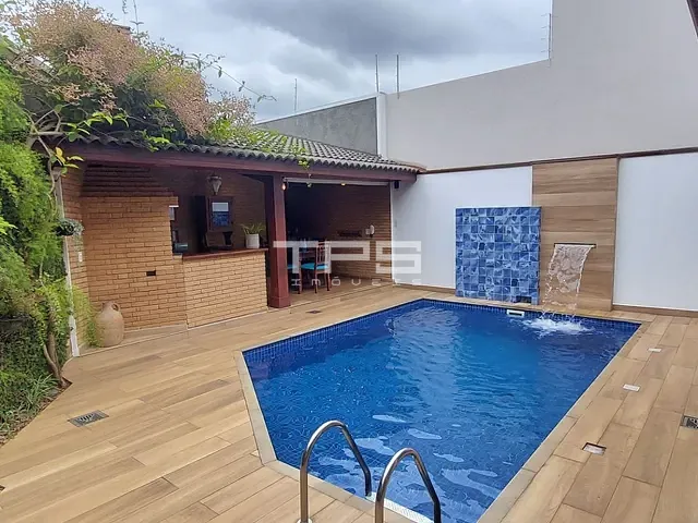 Casa 3 quartos e 3 banheiros, à venda, no bairro Vila Paraíba em Guaratinguetá
