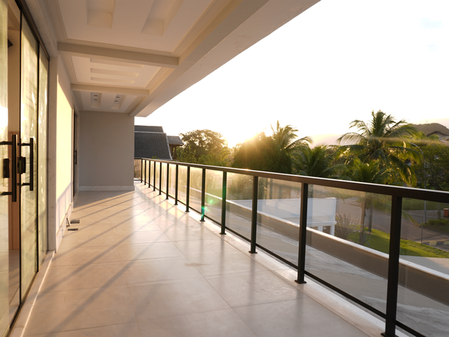 Casa 5 quartos e 8 banheiros, à venda ou para alugar, no bairro Barra da Tijuca em Rio de Janeiro