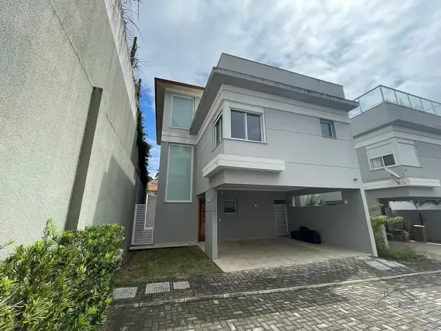 Casa 3 quartos e 5 banheiros, à venda, no bairro Vila Oliveira em Mogi das Cruzes