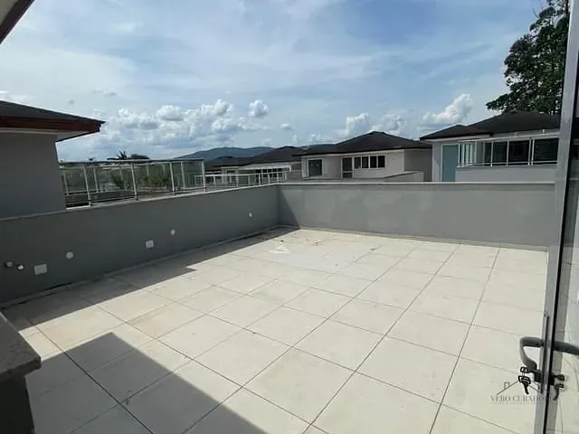Casa 3 quartos e 5 banheiros, à venda, no bairro Vila Oliveira em Mogi das Cruzes