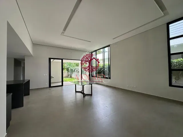 Casa com 500m² 4 quartos e 5 banheiros, à venda ou para alugar, no bairro Várzea em Lagoa Santa