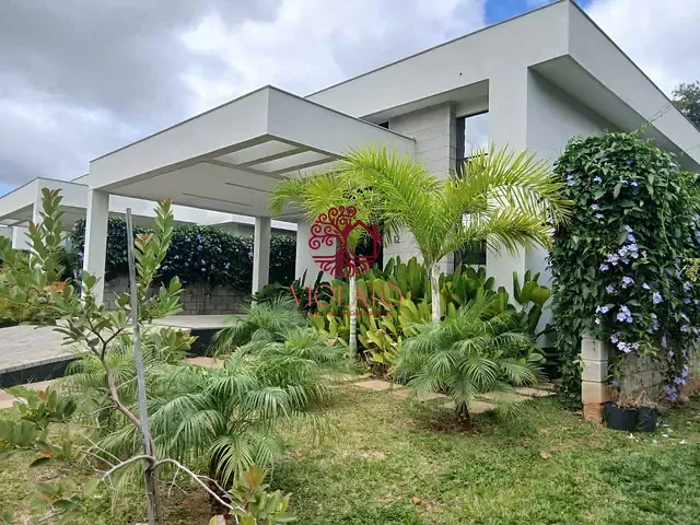 Casa com 500m² 4 quartos e 5 banheiros, à venda ou para alugar, no bairro Várzea em Lagoa Santa