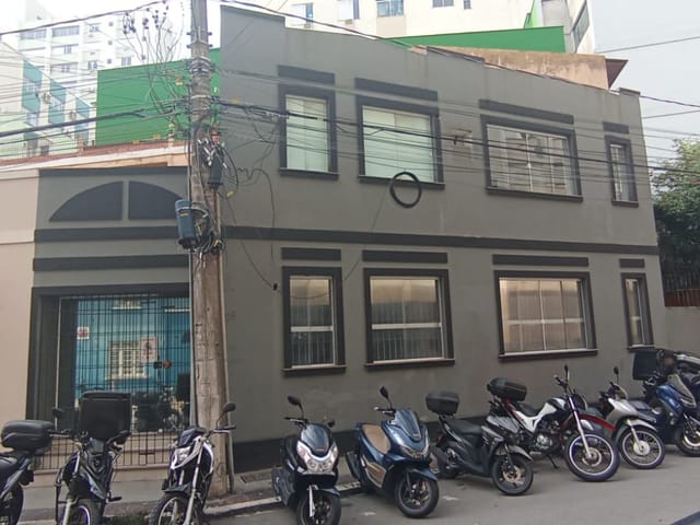 Casa com 120m², para alugar, no bairro Centro em Florianópolis